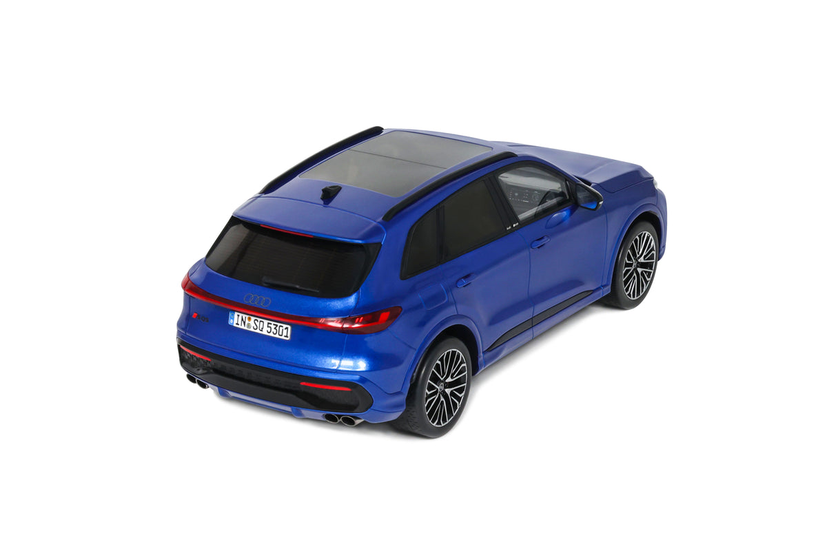 1:18 AUDI SQ5 TFSI ULTRA BLUE 2024 - OT1281