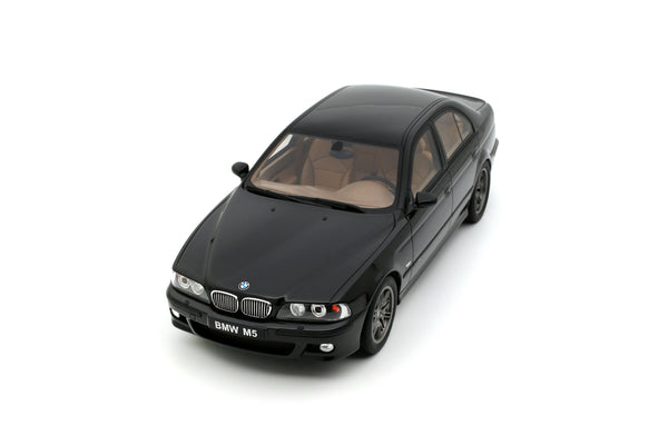 1:18 BMW E39 M5 BLACK SAPHIRE METALLIC 475 2000 - OT1338