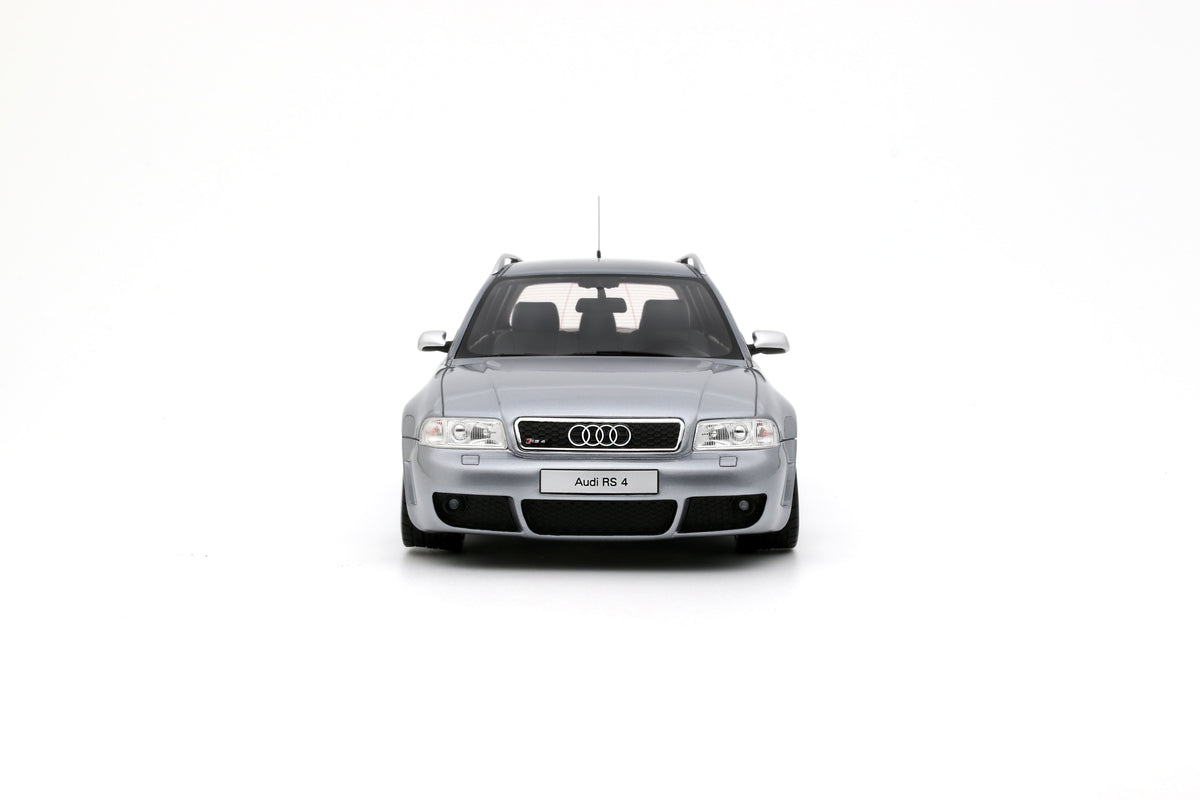 AUDI RS4 (B5) AVANT ''stanced'' Avus Silver 2025 - OT1396