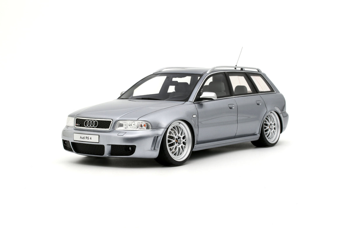AUDI RS4 (B5) AVANT ''stanced'' Avus Silver 2025 - OT1396