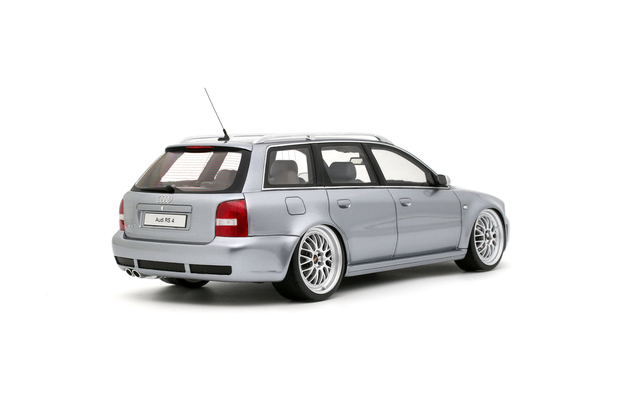 AUDI RS4 (B5) AVANT ''stanced'' Avus Silver 2025 - OT1396