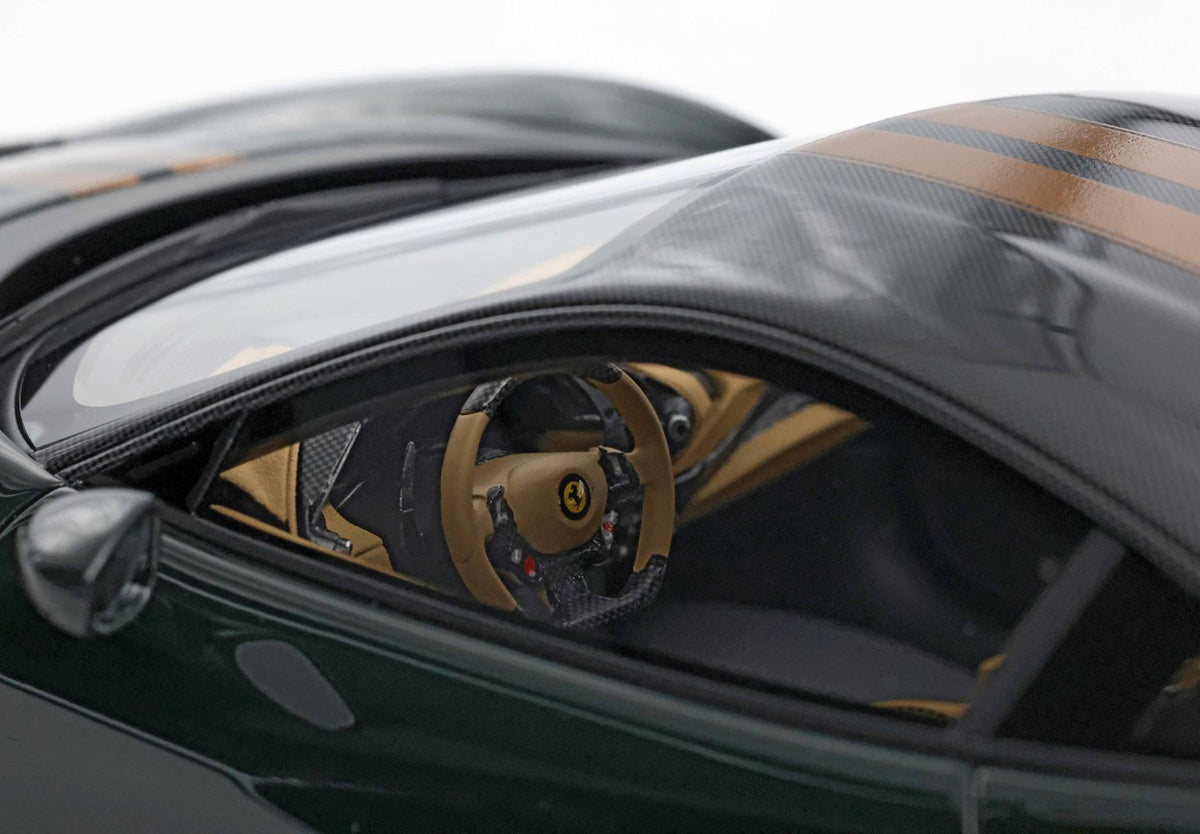 1:18 BBR Ferrari 488 PISTA Verde British con striscia oro - P18145N