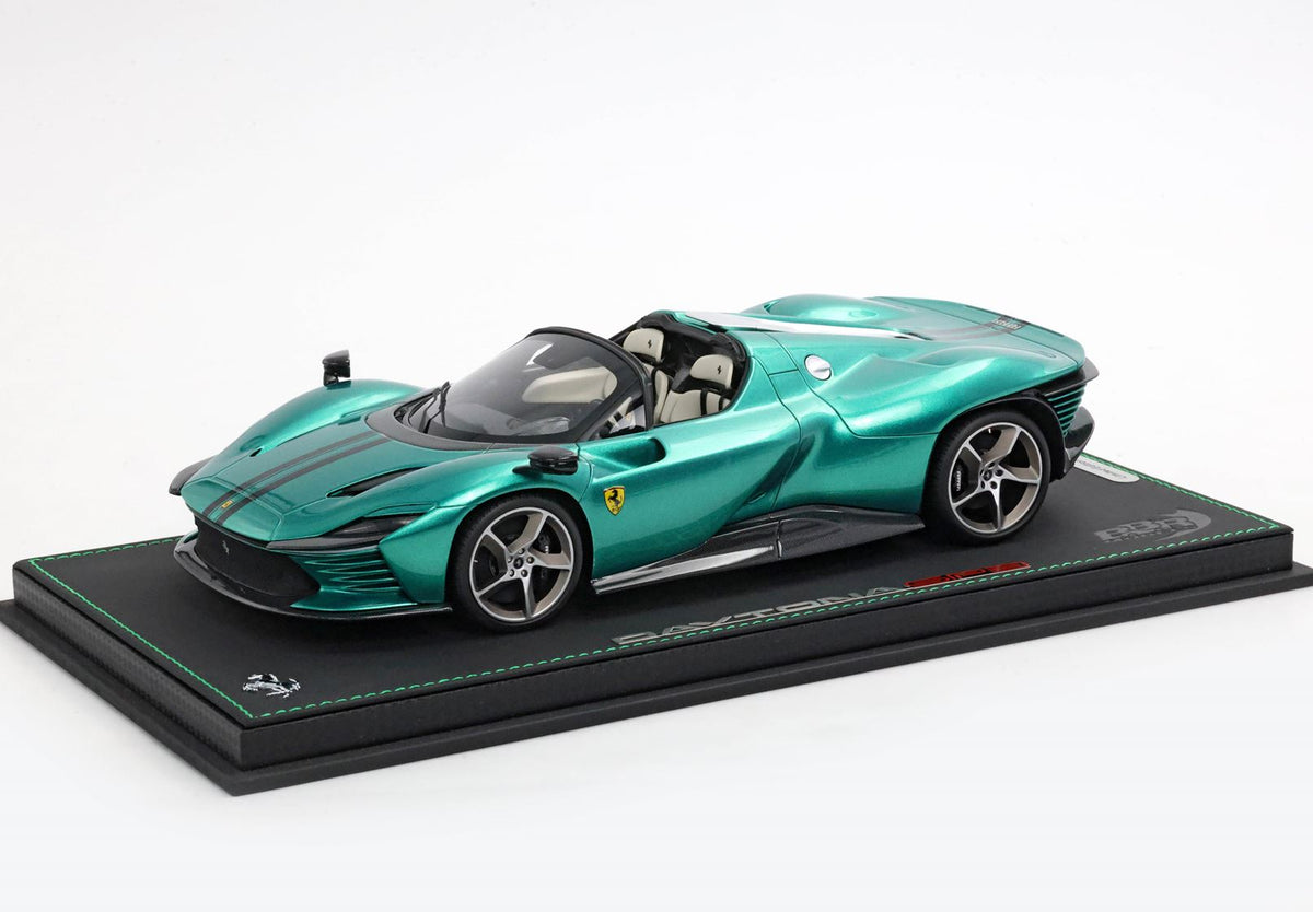 Ferrari SP3 Daytona tetto aperto Green Jewel P18214TMI