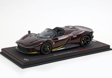 Ferrari SP3 Daytona tetto aperto Rosso Rubino P18214TMM