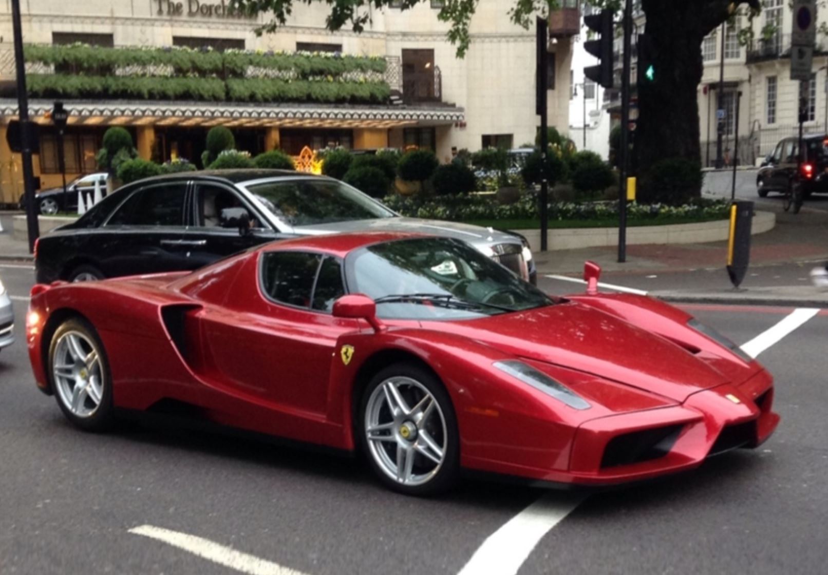 Ferrari Enzo open diecast F1 2007 red - Silver wheels - Luxury pack HE182554DIE