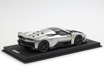 Ferrari F80 carbon optional Glossy Aluminium - carbon wheels P18253E