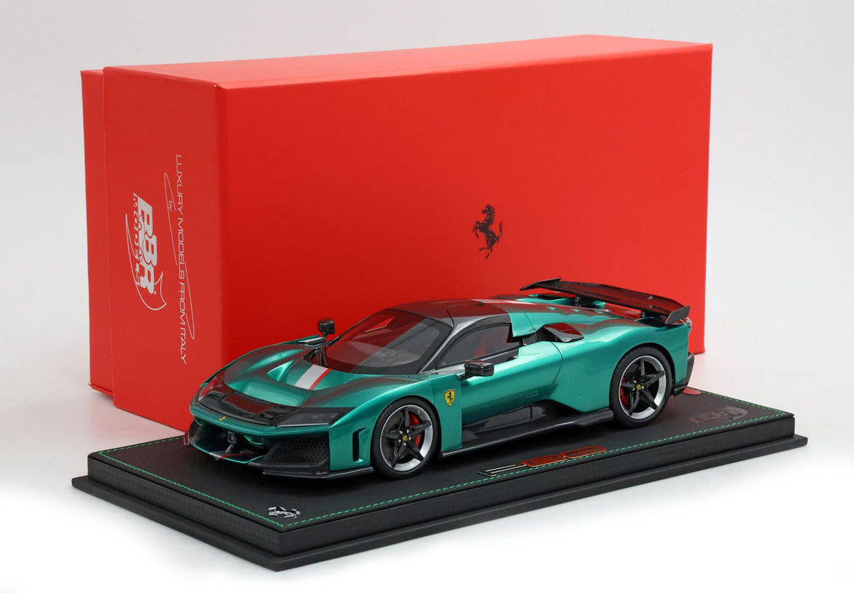 Ferrari F80 carbon optional Green Jewel - bicolor wheels silver and carbon - P18253F1