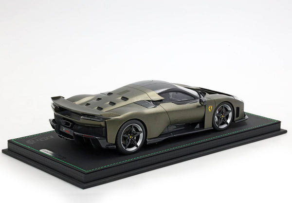 Ferrari F80 carbon optional Verde Masoni Opaco - bicolor wheels carbon and silver - P18253I1