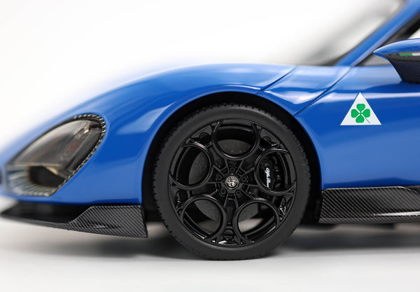 Alfa Romeo 33 Stradale Blu reale - interni neri P18264F