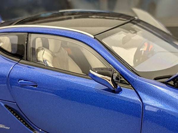 Toyota Lexus LC500h Hybrid Morpho Blue (Dealer Edition)