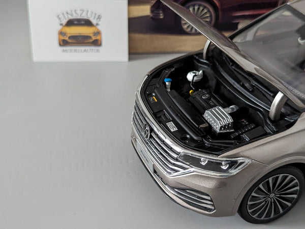 VW Viloran Goldbeige Metallic
