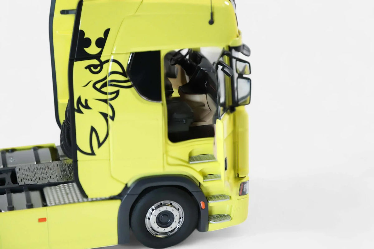 Scania V8 730S 4x2 Gelb mit Greif Logo & Lohr Autotransporter