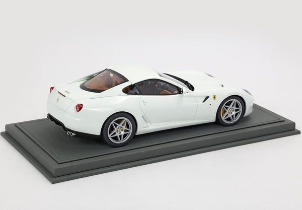 Ferrari 599 GTB Fiorano 2006 Automatic Gear Avus White / Cuoio Interior