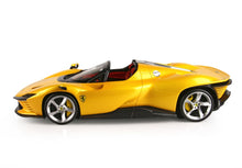 Lade das Bild in den Galerie-Viewer, Ferrari Daytona SP3 Serie Icona Giallo Tristrato
