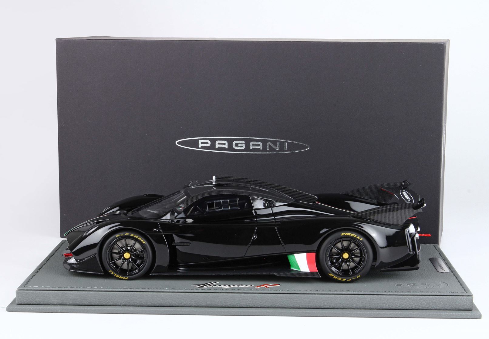 Pagani Huayra R Gloss Black