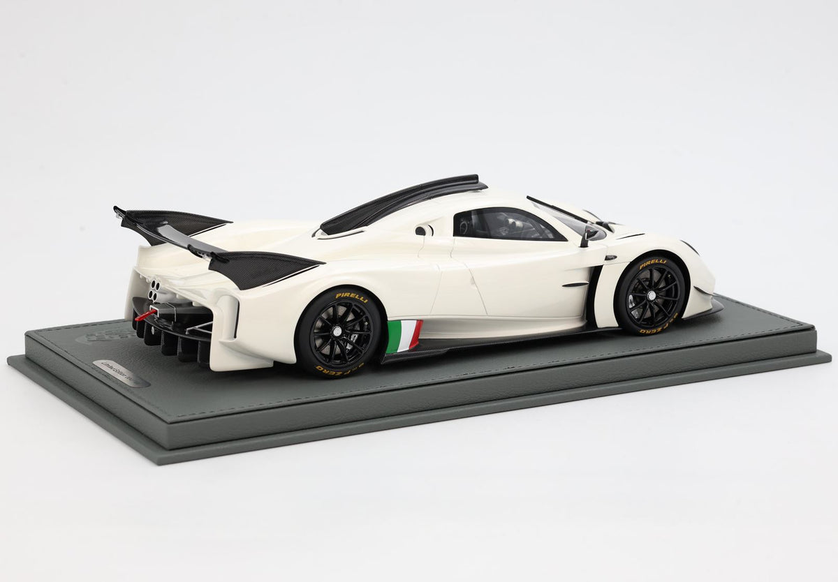 Pagani Huayra R White Benny