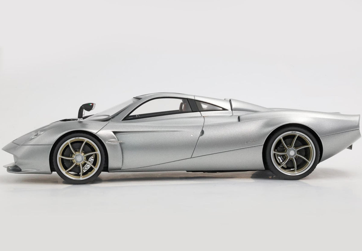 Pagani Huayra Codalunga Semi Matt Grigio Montecarlo