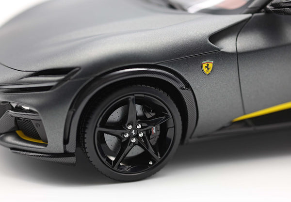Ferrari Purosangue Panoramic Roof Matt Silverstone Grey / Yellow Stripes