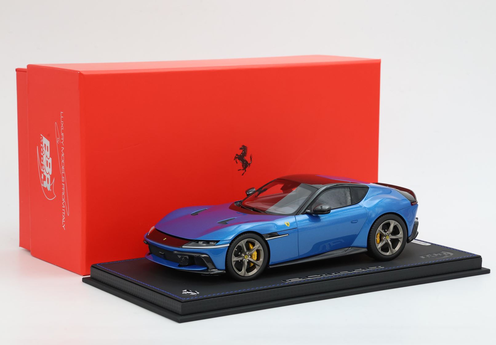 Ferrari 12Cilindri Coupé Blu Corsa