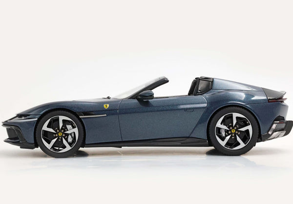 Ferrari 12Cilindri Spider Roma Blue