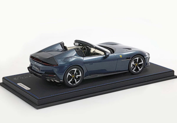 Ferrari 12Cilindri Spider Roma Blue