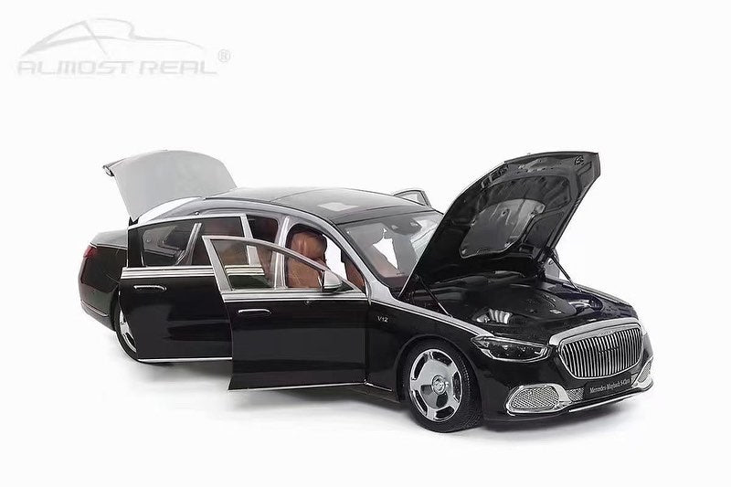 Mercedes-Benz Maybach S-Klasse S680 2021 Hightech Silver/Obsidian Black