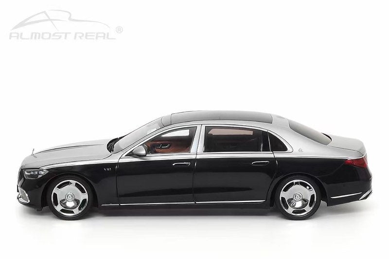 Mercedes-Benz Maybach S-Klasse S680 2021 Hightech Silver/Obsidian Black