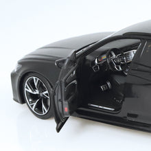Lade das Bild in den Galerie-Viewer, Audi RS6 Avant 2021 C8 Black
