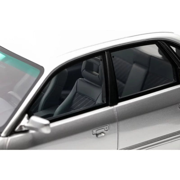 Audi S4 (C4) 4.2 V8 1993 Crystal Silver C6