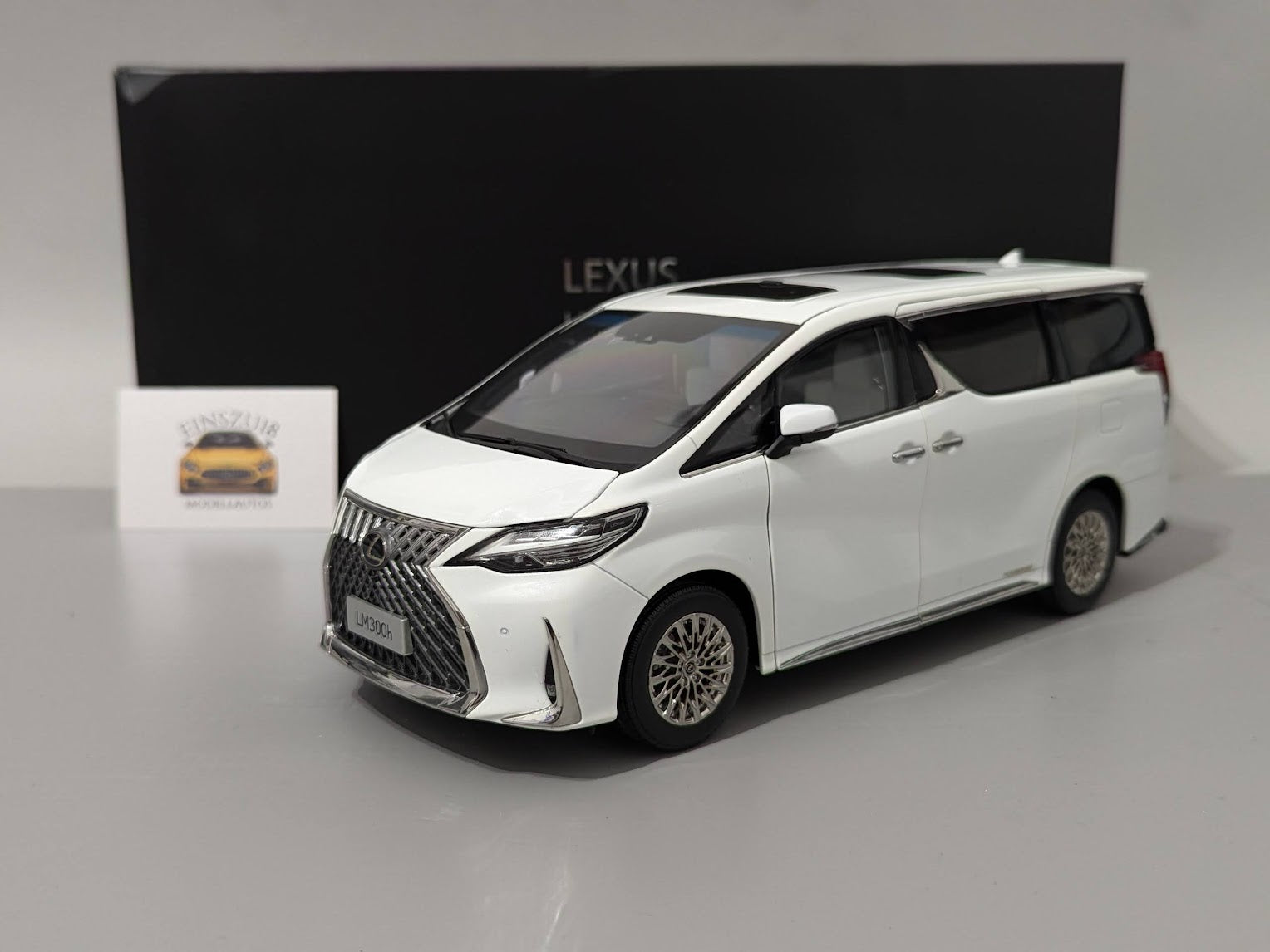 Lexus LM300h White Metallic