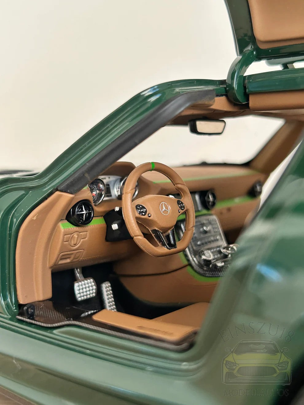 Mercedes-Benz SLS AMG Black Series 2013 Irish Green - 110033027