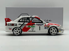 Carregar imagem no visualizador da galeria, Mitsubishi Lancer Evo IV White Rally Catalunya 1997
