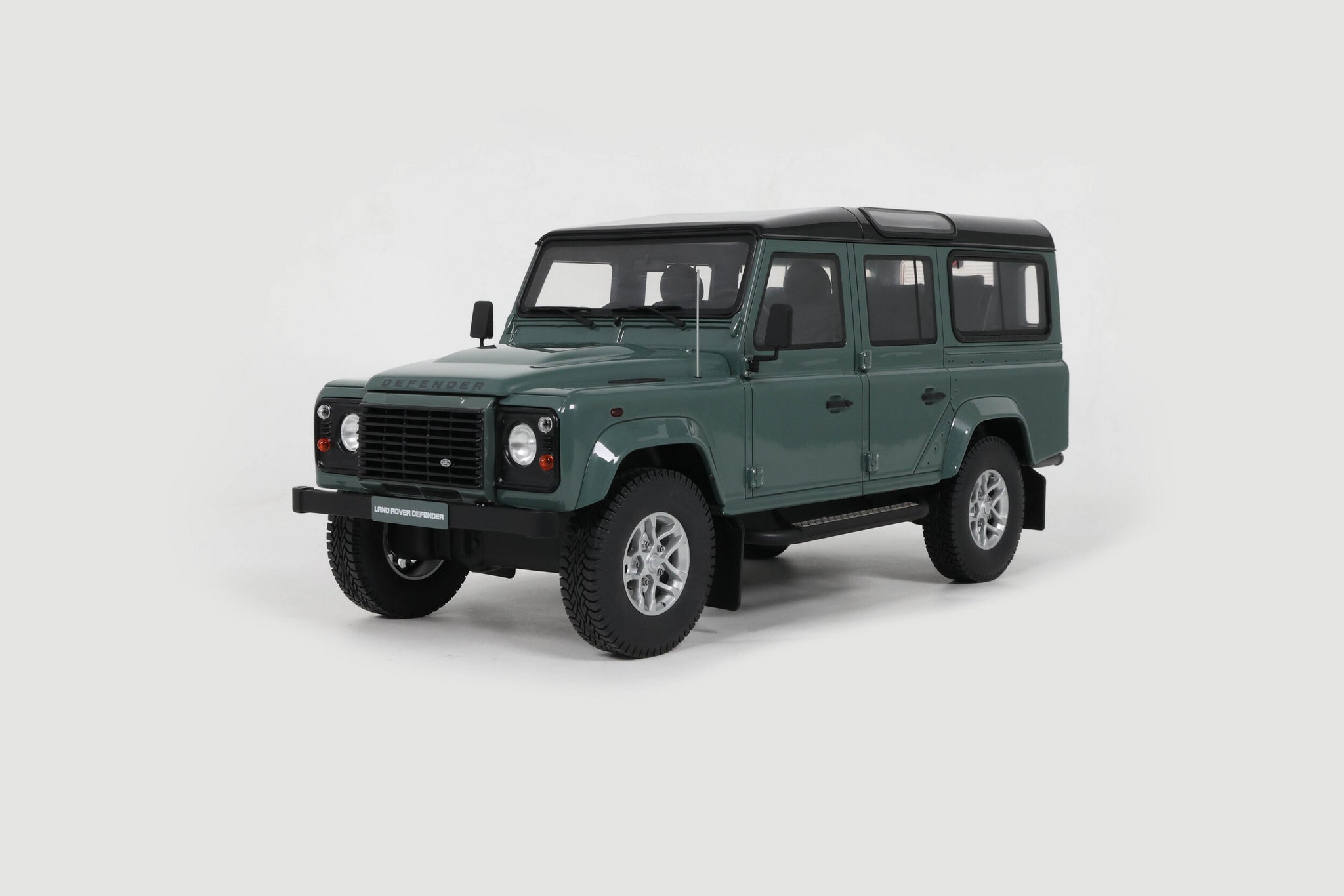 Land Rover Defender 3 Station Wagon 2016 Keswick Green