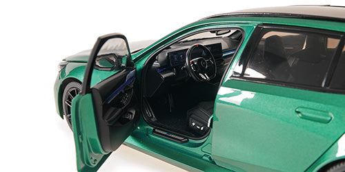 BMW M5 Touring 2024 Green Metallic (All Open)