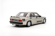 Lade das Bild in den Galerie-Viewer, Mercedes Benz 190E 2.3 16 W201 Senna Smoke Silver Metallic
