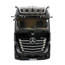 Lade das Bild in den Galerie-Viewer, Mercedes-Benz Actros GigaSpace 4x2 &amp; Lohr Autotransporter Schwarz mit Stern
