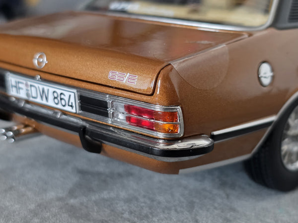Opel Commodore B GS/E Coupé 1975 - brown met. 18048004