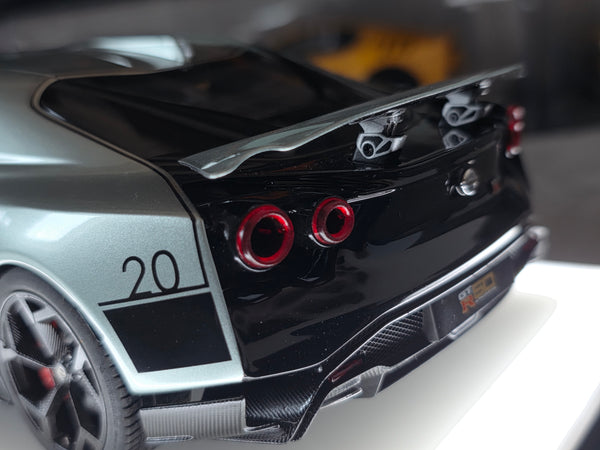 Nissan GT-R50 by Italdesign Metallic Green / Black