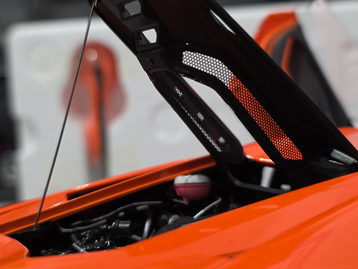 1:18 LCD Models - 2023 Lamborghini Revuelto Hybrid Orange LCD18026-OR