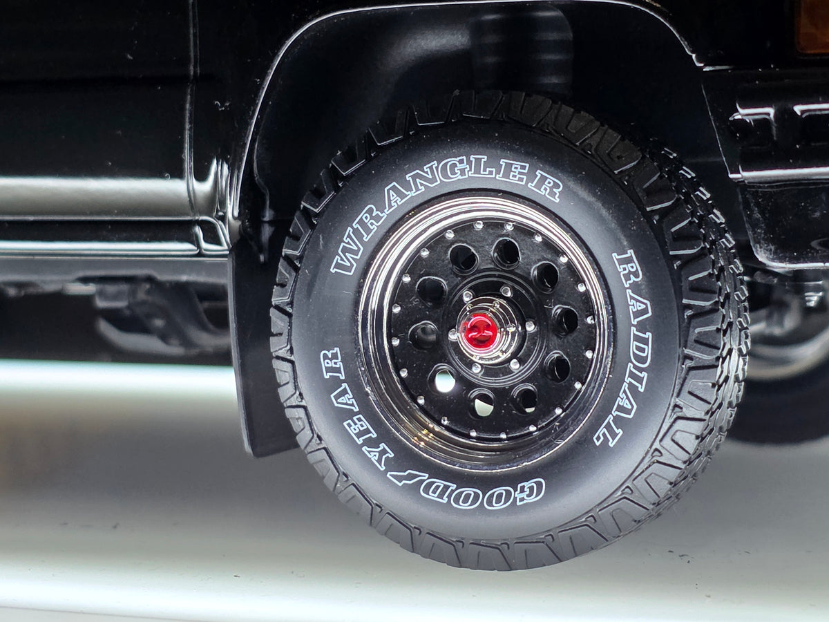 Toyota Truck Xtra Cab 4x4 (Hilux) - black - KKDC181565