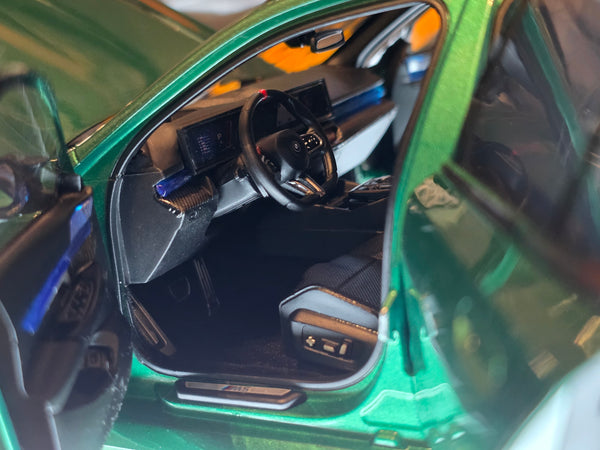 BMW M5 Touring 2024 Green Metallic (All Open)