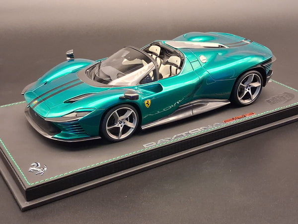Ferrari SP3 Daytona tetto aperto Green Jewel P18214TMI