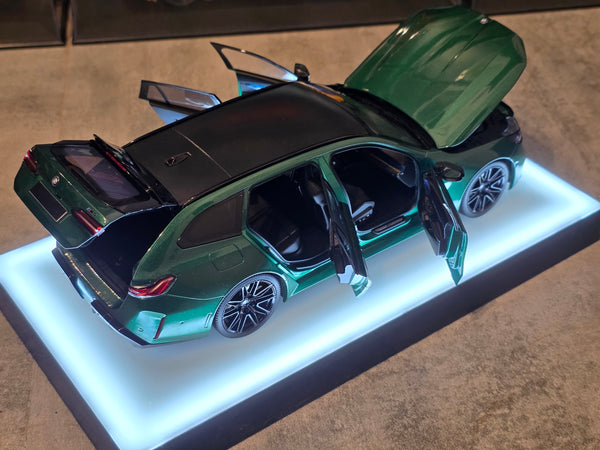 BMW M5 Touring 2024 Green Metallic (All Open)