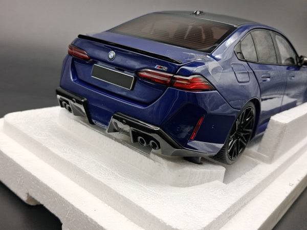 BMW M5 2024 Blue Metallic (All Open) - 110023802