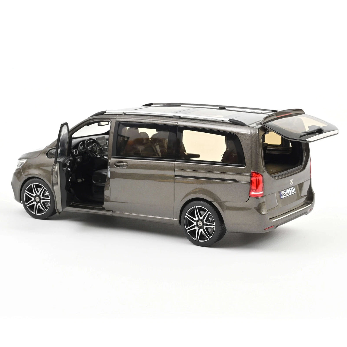 Mercedes V-Klasse AMG-Line 2018 Indium Grey