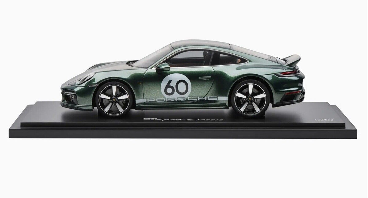 Porsche 911 Sport Classic (992) Oak Green Metallic WAP0210110SSPC