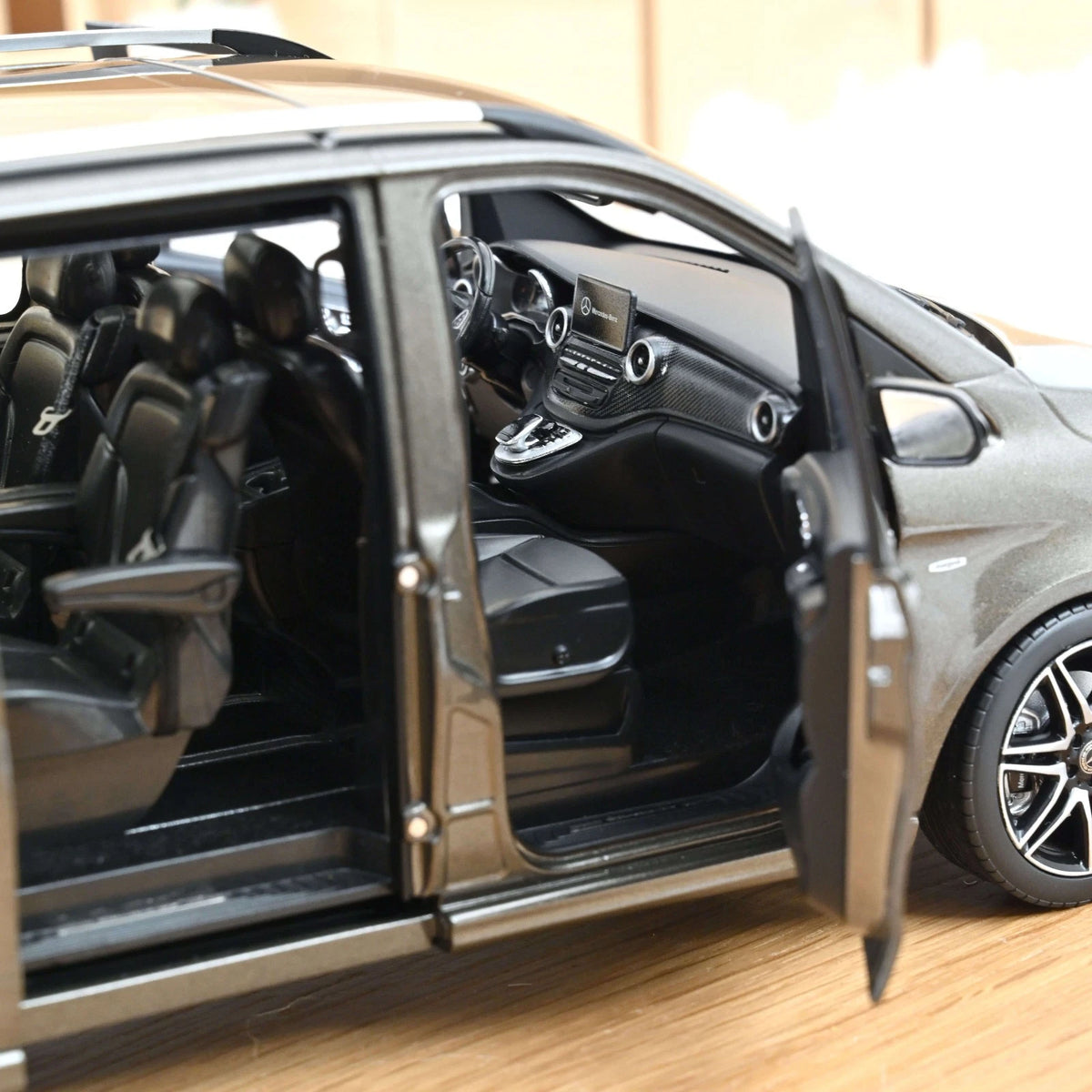 Mercedes V-Klasse AMG-Line 2018 Indium Grey