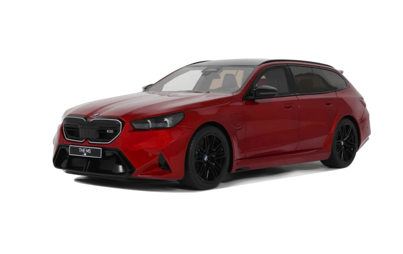 BMW M5 Touring 2025 Fire Red