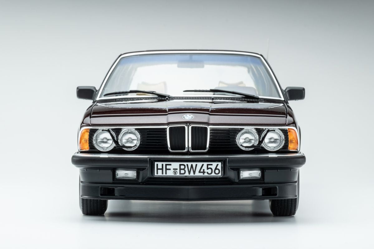 BMW 745i E23 (1984) - 18023000 / 18023001 / 18023002