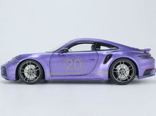 Lade das Bild in den Galerie-Viewer, Porsche 911 (992) Turbo S Coupe Sport Design 2021 Viola (All Open)
